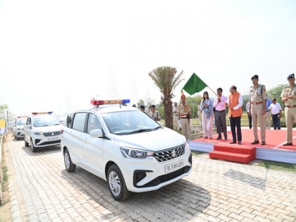Delhi: LG V K Saxena flags off 250 vehicles for Delhi Police | Delhi: LG V K Saxena flags off 250 vehicles for Delhi Police