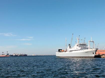 Third UAE aid ship arrives at Latakia Port | Third UAE aid ship arrives at Latakia Port