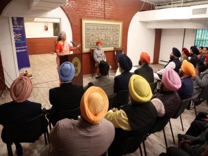 Nirmala Sitharaman interacts with Sikh diaspora at India House in Washington | Nirmala Sitharaman interacts with Sikh diaspora at India House in Washington