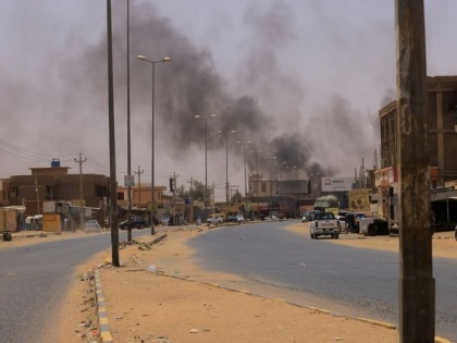 Sudan death toll nears 100 as clashes continue | Sudan death toll nears 100 as clashes continue