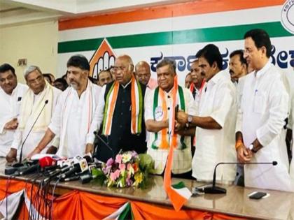 BJP falling like house of cards: Jairam Ramesh on ex-Karnataka CM Shettar joining Congress | BJP falling like house of cards: Jairam Ramesh on ex-Karnataka CM Shettar joining Congress