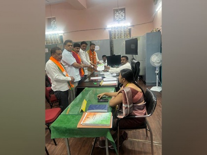 Karnataka polls: Sapthagiri Gowda files nomination as BJP candidate from Gandhinagar seat | Karnataka polls: Sapthagiri Gowda files nomination as BJP candidate from Gandhinagar seat