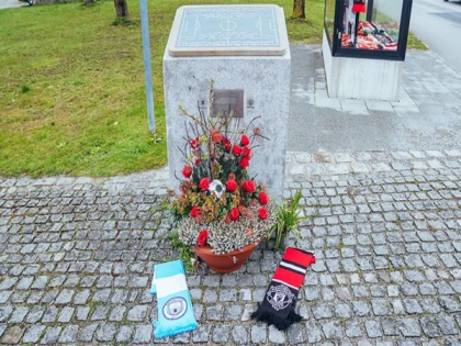 Manchester City executives, supporters pay their respects at Manchesterplatz | Manchester City executives, supporters pay their respects at Manchesterplatz