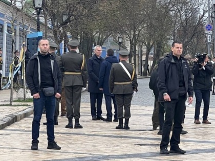 NATO chief Jens Stoltenberg makes surprise visit to Kyiv | NATO chief Jens Stoltenberg makes surprise visit to Kyiv
