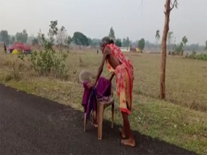 Odisha: 70-year-old woman walks miles barefoot with support of broken chair to collect pension money | Odisha: 70-year-old woman walks miles barefoot with support of broken chair to collect pension money
