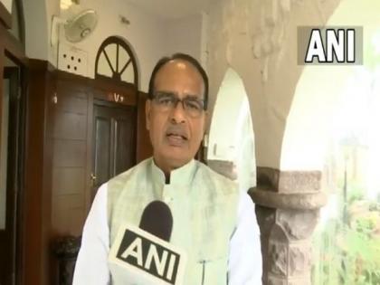 Scindia is not a traitor, but a self-righteous leader, says CM Chouhan | Scindia is not a traitor, but a self-righteous leader, says CM Chouhan