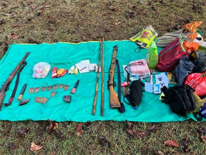 Two women Naxalites carrying bounty of Rs 14 lakh gunned down in MP's Balaghat, CM Chouhan congratulates police team | Two women Naxalites carrying bounty of Rs 14 lakh gunned down in MP's Balaghat, CM Chouhan congratulates police team