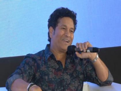 "It was an emotional moment when they showed my mother on the big screen," says Sachin Tendulkar | "It was an emotional moment when they showed my mother on the big screen," says Sachin Tendulkar