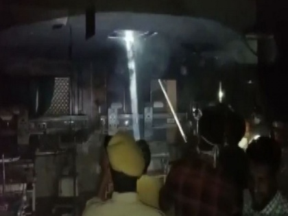 Rajasthan: Fire breaks out at Dungarpur Medical College, 12 children rescued | Rajasthan: Fire breaks out at Dungarpur Medical College, 12 children rescued