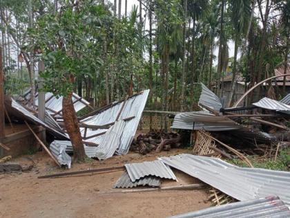 Assam: Two killed, over 41, 400 people affected due to severe storm | Assam: Two killed, over 41, 400 people affected due to severe storm