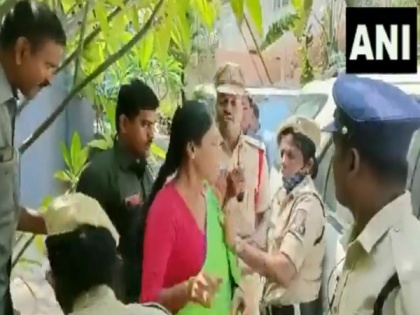 TSPSC paper leak case: YS Sharmila detained for manhandling police personnel, detained | TSPSC paper leak case: YS Sharmila detained for manhandling police personnel, detained
