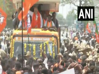 Karnataka Assembly elections: Amit Shah holds roadshow in Gundlupete | Karnataka Assembly elections: Amit Shah holds roadshow in Gundlupete