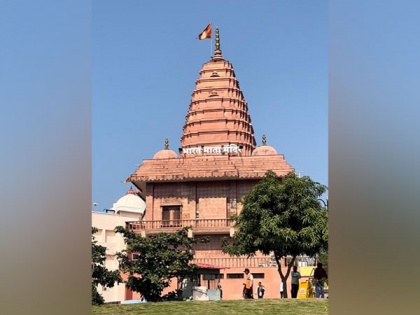 MP CM Chouhan announces rights to priests for selling temple land, Congress calls it poll move | MP CM Chouhan announces rights to priests for selling temple land, Congress calls it poll move