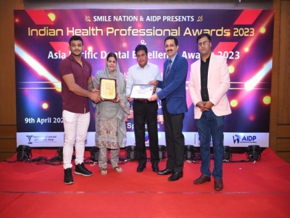 Dr Zeeshan Ali Khan was awarded with two prestigious awards at 7th Edition of the Indian Health Professionals Awards 2023 | Dr Zeeshan Ali Khan was awarded with two prestigious awards at 7th Edition of the Indian Health Professionals Awards 2023
