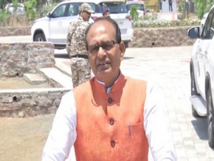"It's his habit, he will criticise," says MP CM Chouhan on Kamal Nath raising question about income of farmers | "It's his habit, he will criticise," says MP CM Chouhan on Kamal Nath raising question about income of farmers