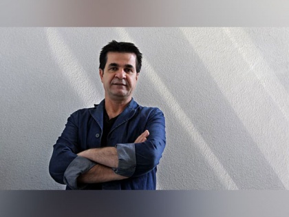 Jafar Panahi leaves Iran for first time in 14 years after travel ban lifts | Jafar Panahi leaves Iran for first time in 14 years after travel ban lifts