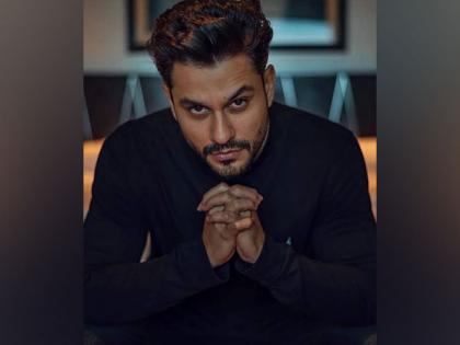Kunal Kemmu recalls being "shararti" in childhood | Kunal Kemmu recalls being "shararti" in childhood Kunal Kemmu recalls being "shararti" in childhood | Kunal Kemmu recalls being "shararti" in childhood