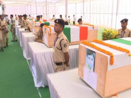 Dantewada attack: Last rites of jawan in Kasoli witnesses emotional atmosphere | Dantewada attack: Last rites of jawan in Kasoli witnesses emotional atmosphere