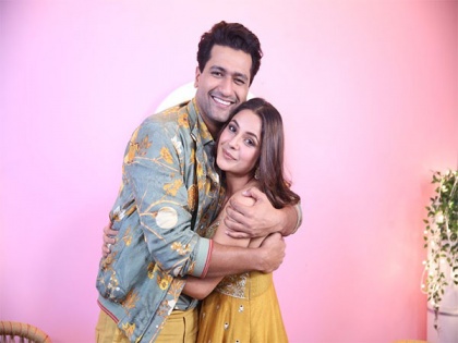 Shehnaaz Gill in awe of Vicky Kaushal's Punjabi dance, calls him "the best" | Shehnaaz Gill in awe of Vicky Kaushal's Punjabi dance, calls him "the best"