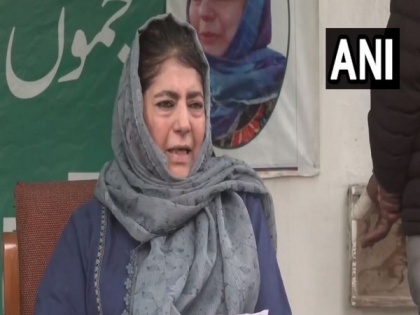 "If army is attacked in Poonch, why are you torturing common people?" PDP chief Mehbooba Mufti asks J-K administration | "If army is attacked in Poonch, why are you torturing common people?" PDP chief Mehbooba Mufti asks J-K administration