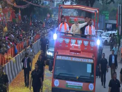 Prime Minister Modi holds roadshow in Bengaluru | Prime Minister Modi holds roadshow in Bengaluru