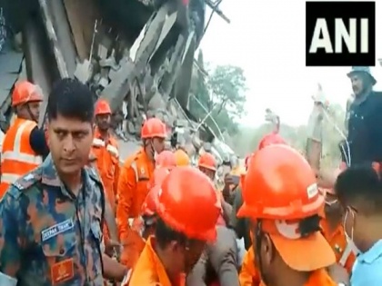 Bhiwandi buidling collapse: Death toll rises to 6, rescue operation underway | Bhiwandi buidling collapse: Death toll rises to 6, rescue operation underway