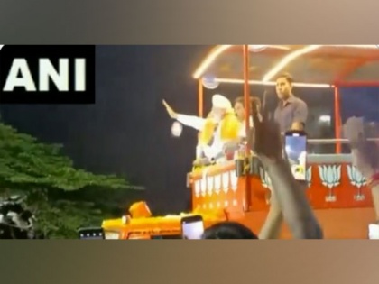 Karnataka: Mobile phone thrown towards PM Modi during roadshow, police says "no ill intention" | Karnataka: Mobile phone thrown towards PM Modi during roadshow, police says "no ill intention"
