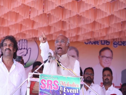 "If we don't unite...": Kharge takes a dig at BJP in Karnataka | "If we don't unite...": Kharge takes a dig at BJP in Karnataka