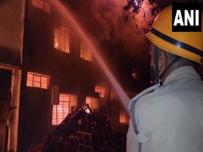 Fire breaks out at yarn dyeing company in Daman, no casualty reported | Fire breaks out at yarn dyeing company in Daman, no casualty reported
