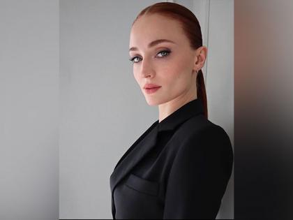 Sophie Turner "accidentally" posts video of daughter on Instagram, requests netizens to delete it | Sophie Turner "accidentally" posts video of daughter on Instagram, requests netizens to delete it