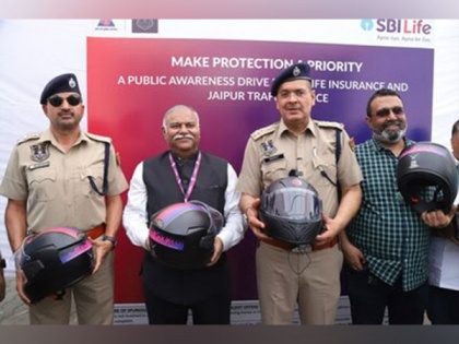 SBI Life Insurance and Jaipur Traffic Police host a public awareness drive to aid helmet adoption in the Pink City | SBI Life Insurance and Jaipur Traffic Police host a public awareness drive to aid helmet adoption in the Pink City