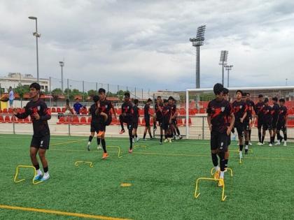 Indian U-17 team prepares to face Real Madrid U-17 | Indian U-17 team prepares to face Real Madrid U-17