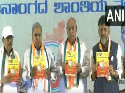 Congress' Karnataka manifesto promises to raise quota limit to 75 pc; talks of decisive action against 'hatred' naming PFI, Bajrang Dal | Congress' Karnataka manifesto promises to raise quota limit to 75 pc; talks of decisive action against 'hatred' naming PFI, Bajrang Dal