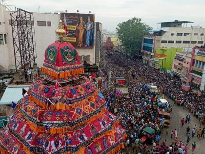 Tamil Nadu: Colourful procession marks 11th day of Chithirai chariot festival | Tamil Nadu: Colourful procession marks 11th day of Chithirai chariot festival