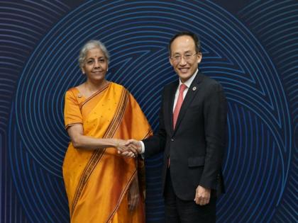 Sitharaman discusses greater opportunities for investments in India with South Korean Dy PM Choo Kyung-ho | Sitharaman discusses greater opportunities for investments in India with South Korean Dy PM Choo Kyung-ho
