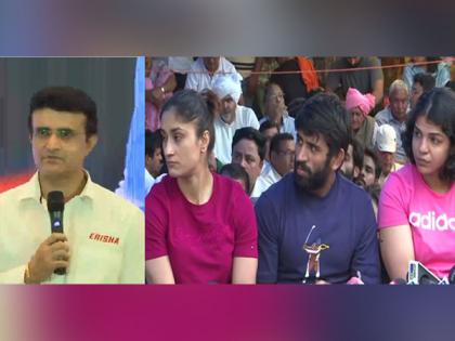 Let them fight their battle, hopefully it will be resolved: Sourav Ganguly on wrestlers' protest | Let them fight their battle, hopefully it will be resolved: Sourav Ganguly on wrestlers' protest
