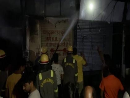 UP: Fire breaks out at Sarafa market in Bareilly, 2 fire tenders at spot | UP: Fire breaks out at Sarafa market in Bareilly, 2 fire tenders at spot