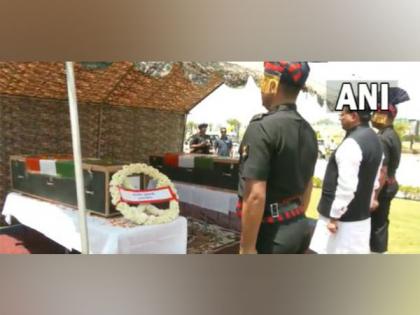 Uttarakhand CM Dhami pays tribute to jawan killed in Rajouri encounter | Uttarakhand CM Dhami pays tribute to jawan killed in Rajouri encounter