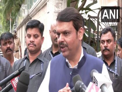 Fadnavis speaks to Manipur CM, urges to provide Maharashtra students security amid tensions | Fadnavis speaks to Manipur CM, urges to provide Maharashtra students security amid tensions