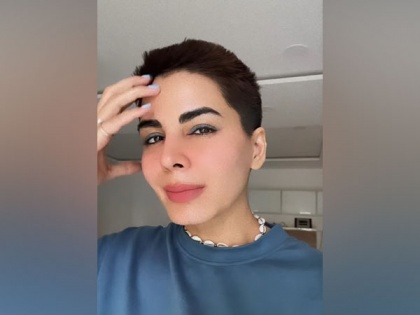 Kirti Kulhari flaunts her new hairstyle in latest video, fans react "Ken doll at first glance" | Kirti Kulhari flaunts her new hairstyle in latest video, fans react "Ken doll at first glance"