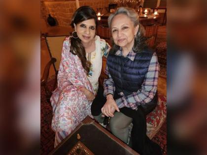 Sharmila Tagore and Saba Pataudi enjoy 'fun play' at New York, Check pics | Sharmila Tagore and Saba Pataudi enjoy 'fun play' at New York, Check pics Sharmila Tagore and Saba Pataudi enjoy 'fun play' at New York, Check pics | Sharmila Tagore and Saba Pataudi enjoy 'fun play' at New York, Check pics