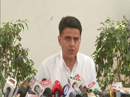 Ashok Gehlot's leader is Vasundhara Raje, says Sachin Pilot | Ashok Gehlot's leader is Vasundhara Raje, says Sachin Pilot