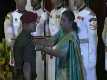 Special Forces' officer Capt Rakesh awarded Shaurya Chakra for preventing fidayeen attack during PM Modi's Jammu rally | Special Forces' officer Capt Rakesh awarded Shaurya Chakra for preventing fidayeen attack during PM Modi's Jammu rally