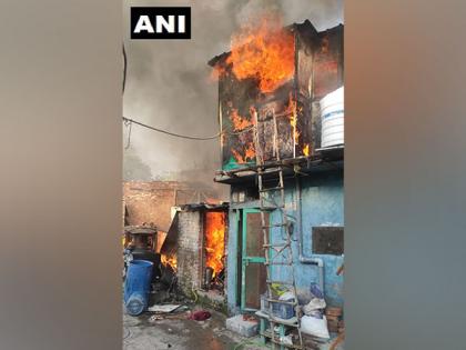 Fire breaks out in Delhi slum, no injuries reported | Fire breaks out in Delhi slum, no injuries reported
