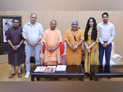 CM Yogi Adityanath meets makers of 'The Kerala Story' in Lucknow | CM Yogi Adityanath meets makers of 'The Kerala Story' in Lucknow CM Yogi Adityanath meets makers of 'The Kerala Story' in Lucknow | CM Yogi Adityanath meets makers of 'The Kerala Story' in Lucknow
