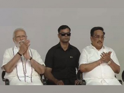 Gujarat: PM Modi participates in Akhil Bhartiya Shiksha Sangh Adhiveshan in Gandhinagar | Gujarat: PM Modi participates in Akhil Bhartiya Shiksha Sangh Adhiveshan in Gandhinagar
