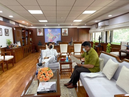 Meghalaya CM meets Jyotiraditya Scindia, proposes centre for an international airport, heliports | Meghalaya CM meets Jyotiraditya Scindia, proposes centre for an international airport, heliports