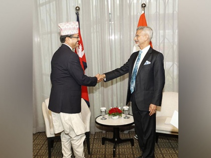 Jaishankar meets Nepal's Foreign Minister for first time during Dhaka visit | Jaishankar meets Nepal's Foreign Minister for first time during Dhaka visit