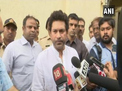 Sachin Tendulkar files police complaint in Mumbai against "misleading advertisements" impersonating his attributes | Sachin Tendulkar files police complaint in Mumbai against "misleading advertisements" impersonating his attributes