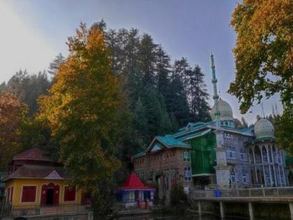 Unity in diversity: Grand mosque and Hindu temple share common yard in Kashmir's Trehgam village | Unity in diversity: Grand mosque and Hindu temple share common yard in Kashmir's Trehgam village